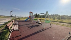Завершены работы по благоустройству общественных территорий в селе Верхотомское и посёлке Щегловский.