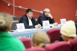 Сегодня провёл встречи с жителями Щегловской территории — сначала в посёлке Щегловский, затем в селе Барановка.